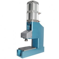 Pneumatinis presas TAMA TB64 888 D